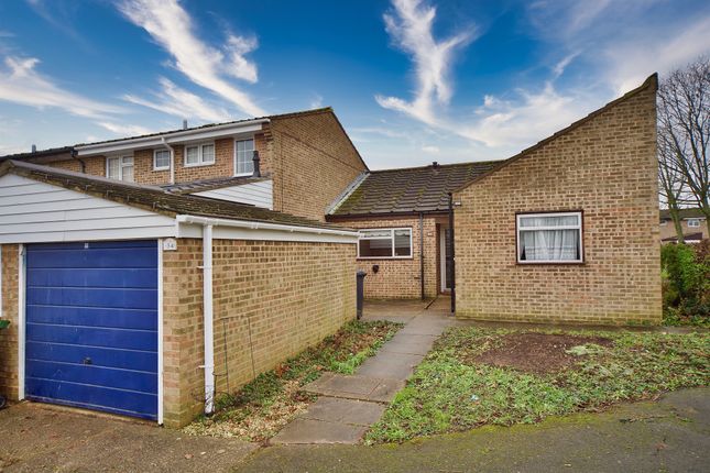 3 bedroom terraced bungalow for sale