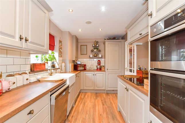 Kilwich Close, Bognor Regis, West Sussex 4 bed detached house for sale