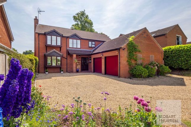 4 bed detached house