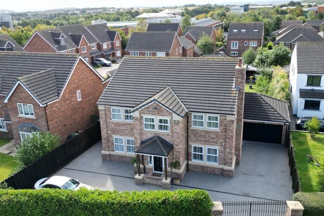 5 bedroom detached house for sale