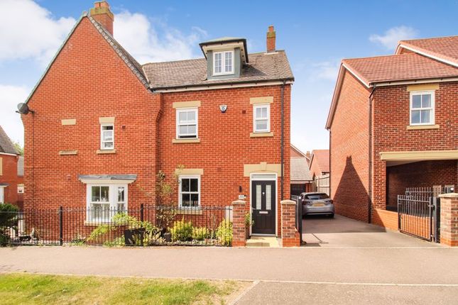 3 bedroom semi-detached house for sale