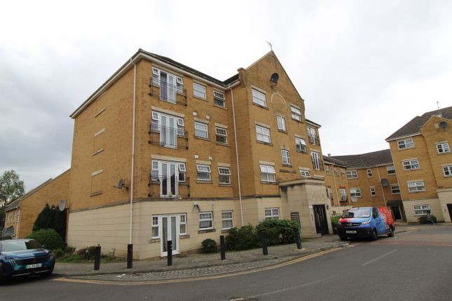 Scott Road, Edgware, HA8 2 bed apartment for sale