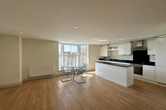 Beach Street, Deal, Kent, CT14 2 bed apartment for sale