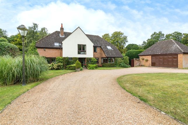 6 bed detached house