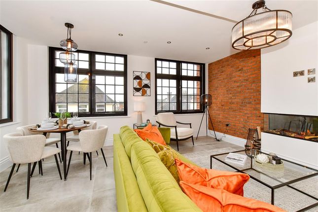 1 bed maisonette