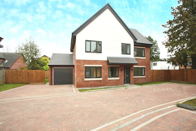 5 bed detached house