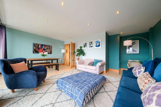 3 bed flat