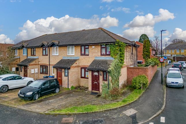 3 bed end terrace house