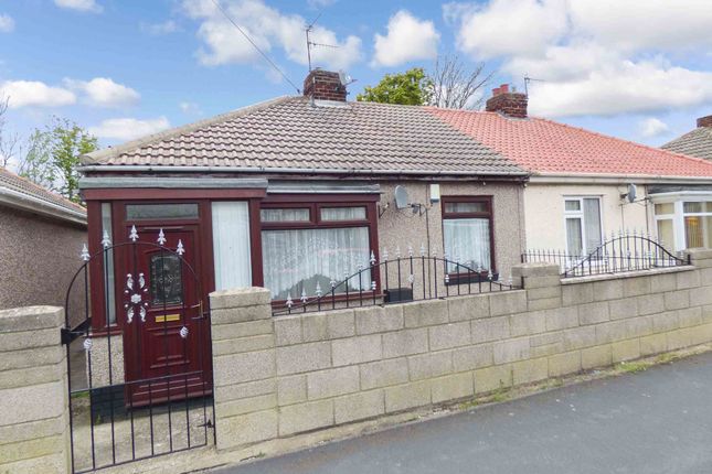 Beach Grove, Horden, Peterlee... 2 bed bungalow for sale