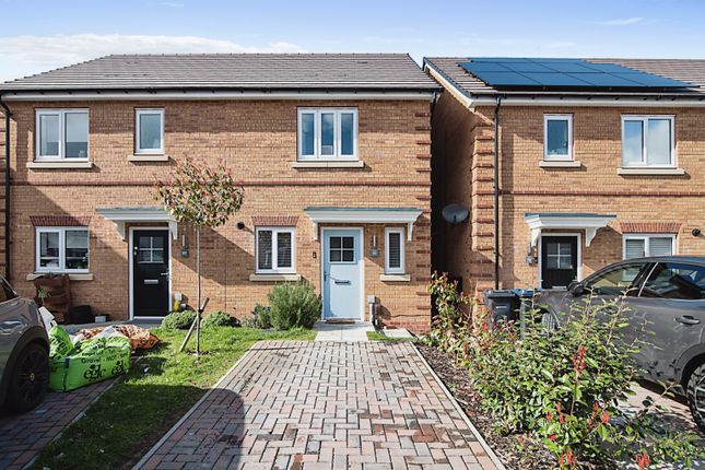 2 bedroom semi-detached house for sale