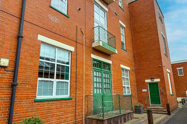 Whirligig Place, Whirligig Lane, Taunton 2 bed maisonette for sale