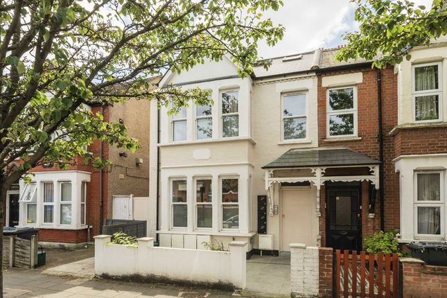 Leeland Terrace, London W13 2 bed flat for sale
