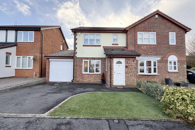 Fernwood Close, The Downs... 3 bed semi
