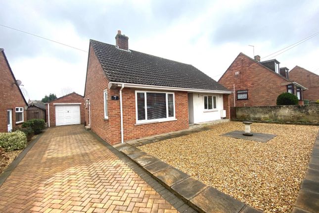Oriel Road, Street 2 bed detached bungalow for sale