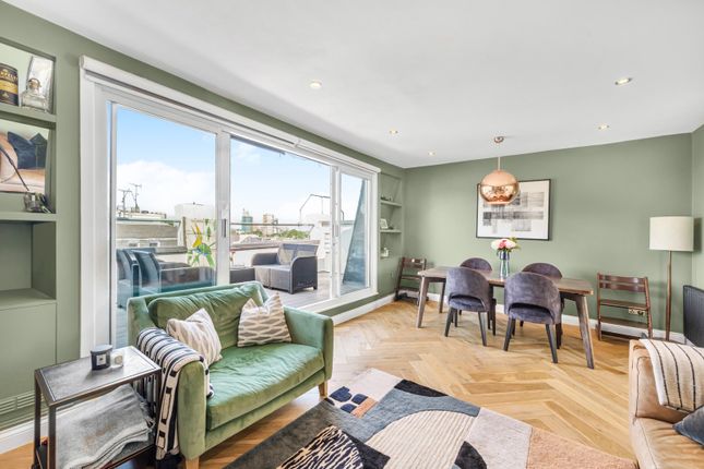 3 bedroom flat for sale