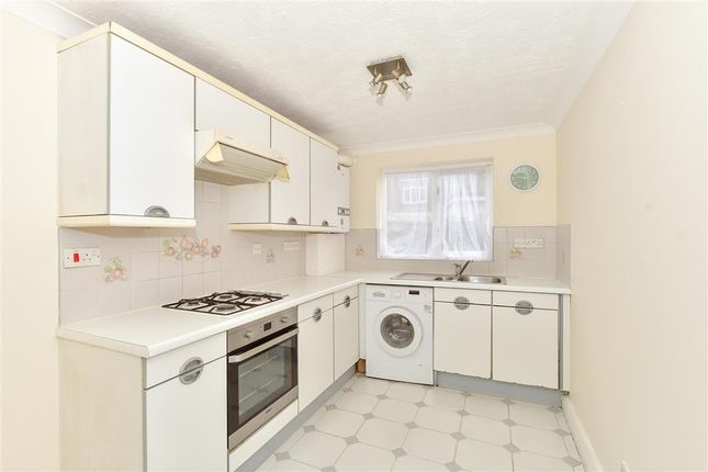 Vita Road, Hilsea, Portsmouth, Hants 2 bed ground floor flat for sale