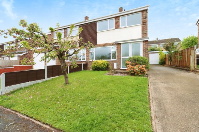 3 bedroom semi-detached house for sale