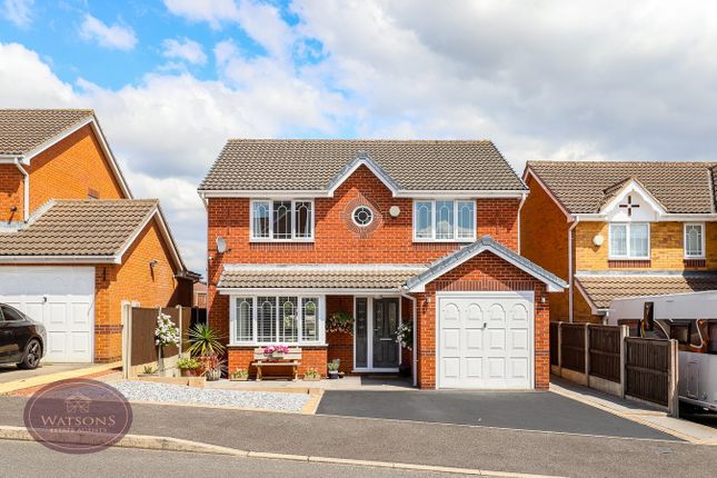 4 bed detached house