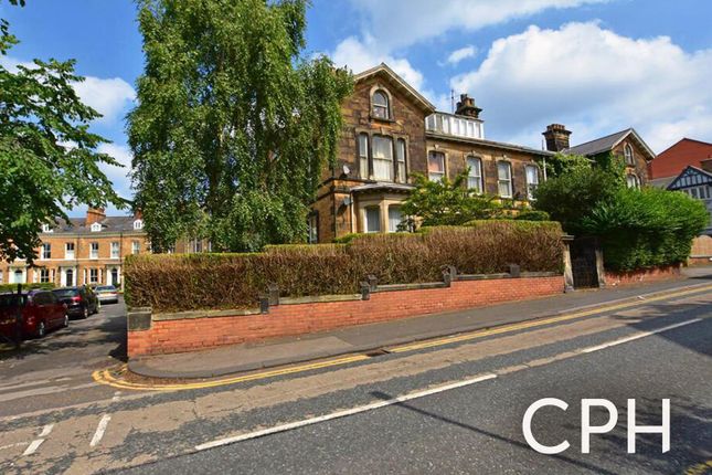 Westbourne Grove, Scarborough 2 bed apartment for sale