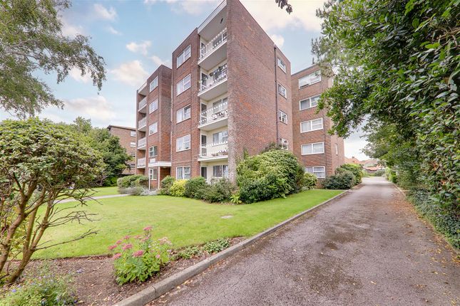 Downview Road, Worthing BN11 1 bed flat for sale