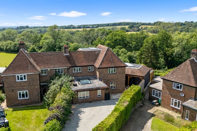 5 bedroom semi-detached house for sale