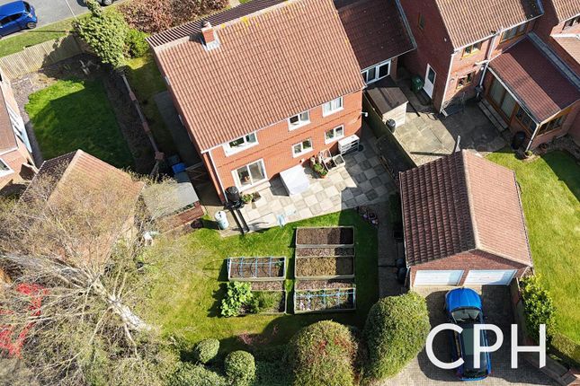 Hovingham Drive, Scarborough 4 bed detached house for sale