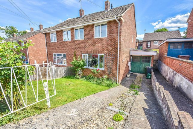 3 bed semi-detached house