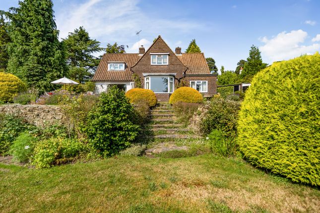 Churt Road, Hindhead, Surrey, GU26 3 bed detached house for sale