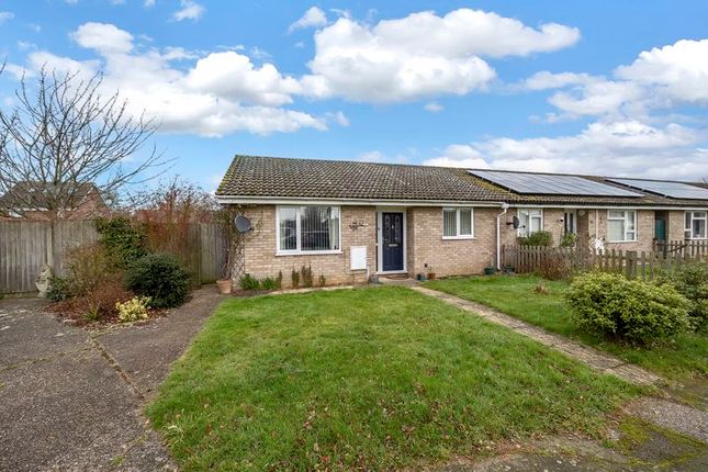 2 bedroom semi-detached bungalow for sale