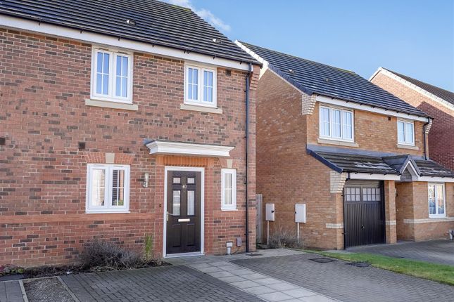 Goosepool Way, Middleton St. George... 3 bed semi