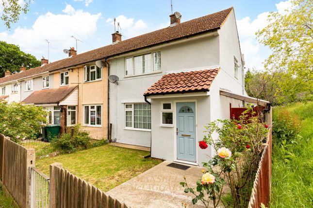 Cloverlands, Crawley RH10 2 bed end of terrace house for sale