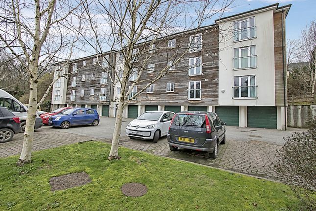 2 bed flat