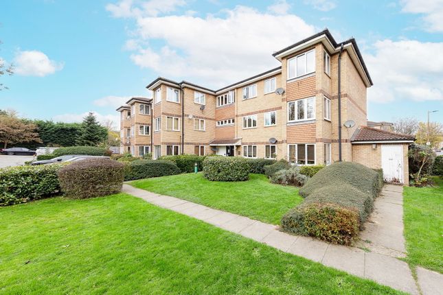 Wickham Lane, Welling DA16 2 bed flat for sale