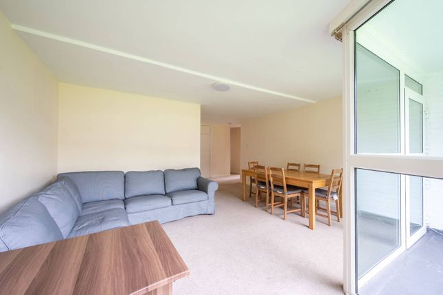 Whitlock Drive, Southfields, London... 3 bed flat for sale