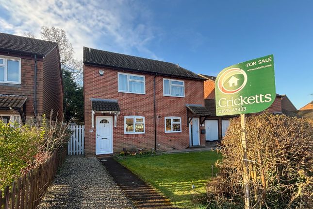 Fuller Close, Thatcham, RG19 2 bed semi
