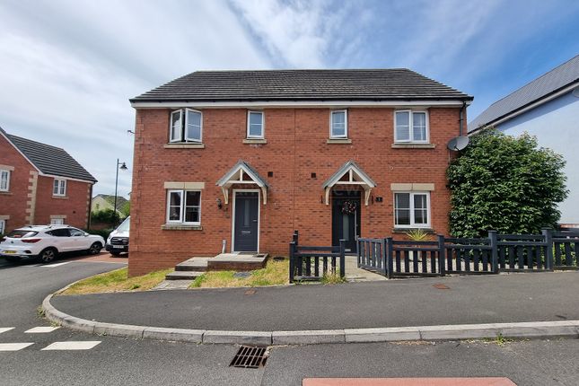 3 bedroom semi-detached house for sale
