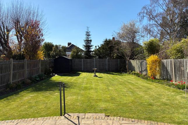 Ashtead 3 bed bungalow for sale