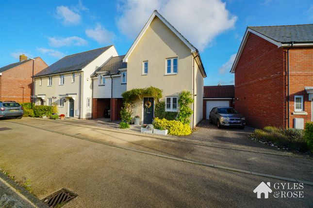 3 bed detached house