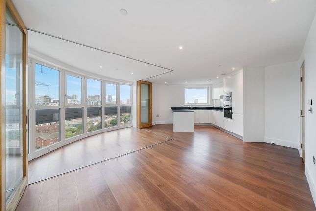 Western Gateway, London E16 2 bed apartment for sale