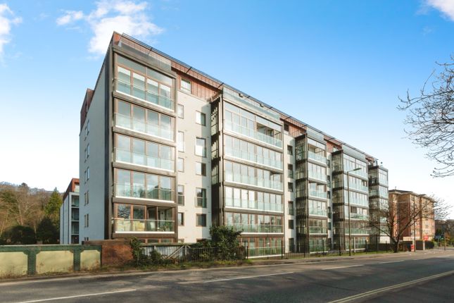 2 bed flat