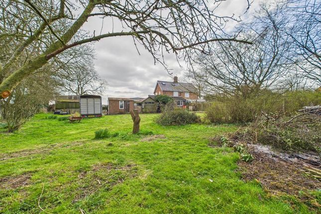 Wrights Cottages, Elstronwick, HU12 2 bed semi