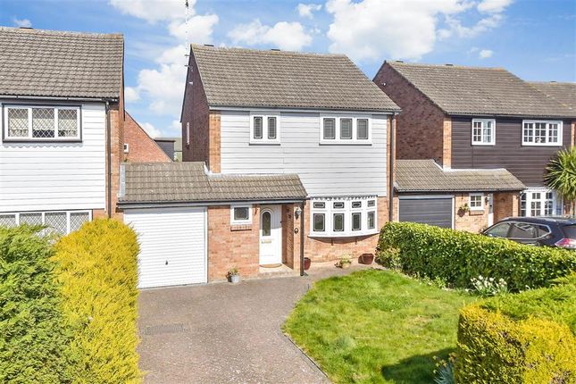 Suffolk Drive, Basildon, Essex 3 bed link detached house for sale