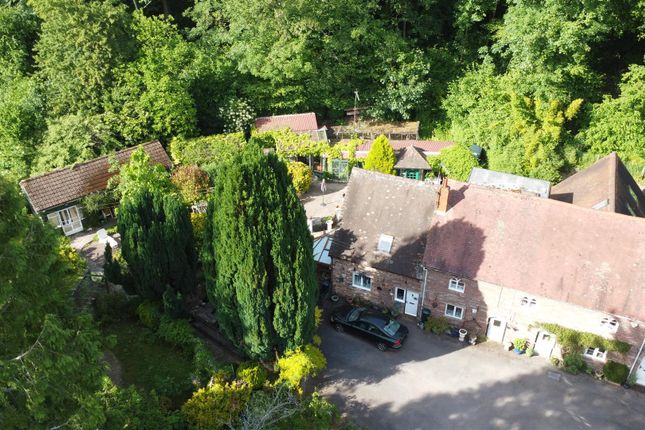 5 bedroom semi-detached house for sale