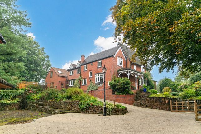 6 bedroom detached house for sale