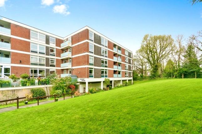 2 bed flat