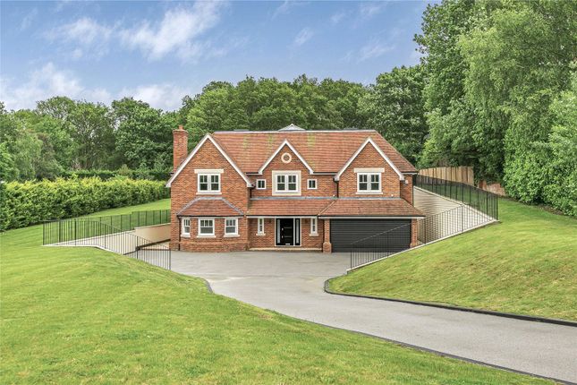 8 bedroom detached house for sale