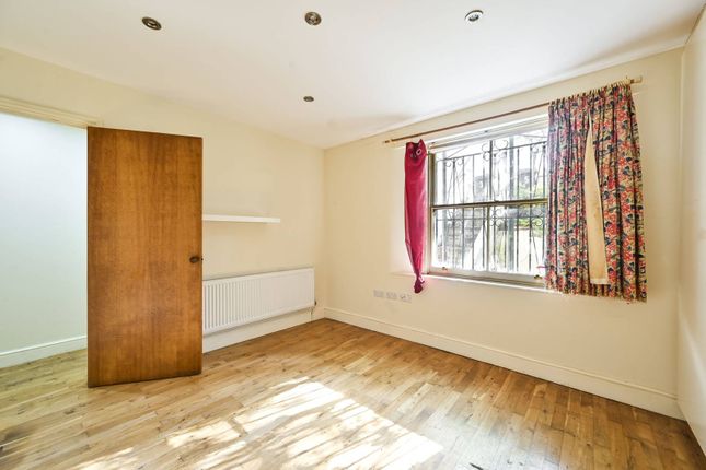 Chepstow Road, Notting Hill, London, W2 1 bed flat for sale