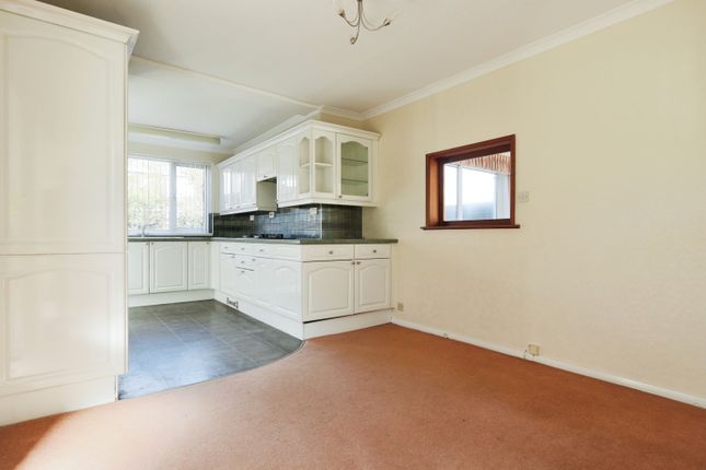 Woodstock Close, Cottingham, HU16 5NN 4 bed semi