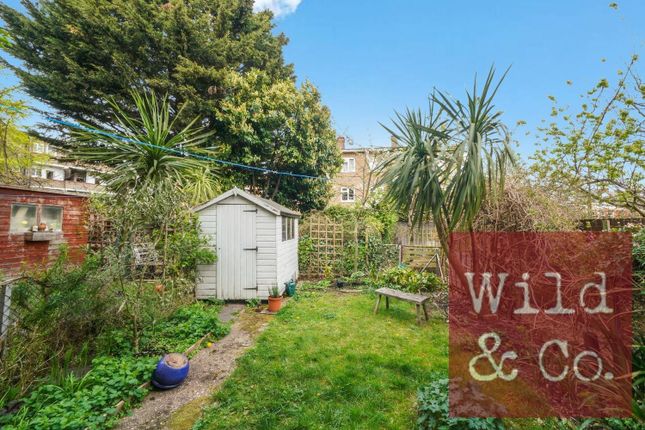 Mandalay House, Clissold Crescent... 3 bed maisonette for sale