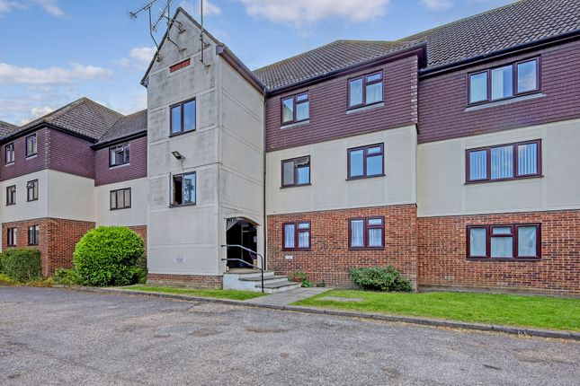 Abbotts Place, CM2 2 bed flat for sale